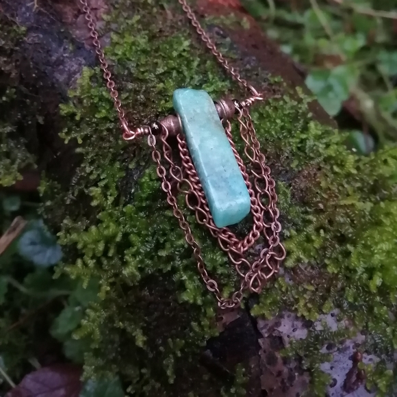 Walking wild Pendant - Picture 5 of 5